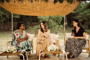 Women for Bees - Sự góp mặt của Angelina Jolie, Guerlain, Unesco và OFA