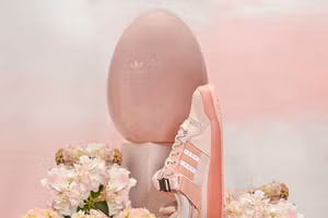 Adidas ra mắt mẫu sneaker mừng lễ Phục sinh