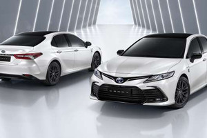 Toyota tung loạt phiên bản 60th Anniversary cho các dòng xe ăn khách