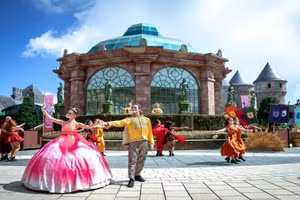 Tết đến Bà Nà Hills xem "Show xe" cổ độc nhất vô nhị