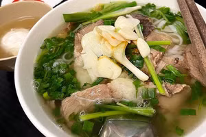 'Phở là món quà quý Việt Nam dành cho thế giới'