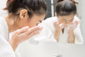 Giải đáp những câu hỏi về qui trình rửa mặt hàng ngày