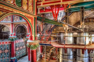 Khám phá 9 điểm đến kì lạ tại thành phố tổ chức trận chung kết EURO 2020