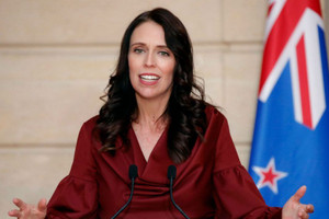 Jacinda Ardern: Từ DJ trở thành nữ thủ tướng trẻ nhất thế giới