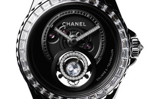 Chiếc đồng hồ Chanel - J12 Diamond Tourbillon Calibre 5 vẻ đẹp thẩm mỹ