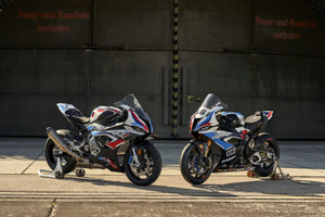 BMW M 1000 RR 2022 có giá tương đương Honda Accord