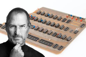 Hai kỷ vật của Steve Jobs được đấu giá lên tới hơn 1 triệu USD