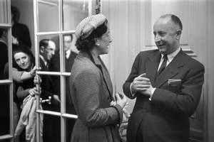 Apple TV “ấp ủ” một bộ phim truyền hình về Christian Dior và Coco Chanel