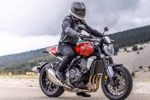 Honda CB1000R 2023 ra mắt tại Việt Nam, giá từ 510 triệu đồng