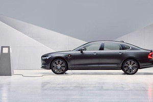 Volvo S90 LWB 2022 gây bão phân khúc sedan hạng sang