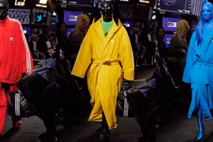 Balenciaga x Adidas: Cái bắt tay tạo ra doanh thu siêu khủng