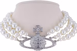 Sự trở lại của chuỗi choker ngọc trai Vivienne Westwood