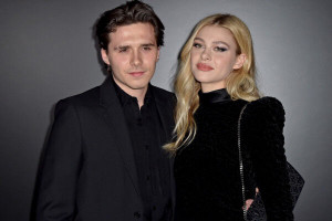 Nicola Peltz diện set đồ “sương sương” 500.000 USD xuống phố