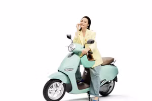 Xe máy điện VinFast Vento ra mắt, giá 56,350 triệu đồng