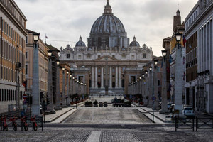 Du khách Mỹ đập vỡ hai tác phẩm điêu khắc ở Bảo tàng Vatican