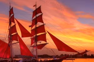 Ngoài EURO 2020, hãy đến Saint Peterburg hòa mình vào lễ hội Cánh buồm đỏ thắm