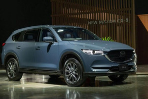 Mazda CX-8 2022 được bổ sung thêm 2 màu đặc biệt