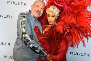 NTK huyền thoại "Thierry Mugler" ra đi để lại di sản thời trang đồ sộ