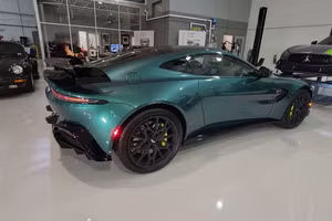2022 Aston Martin Vantage F1 Edition: Một góc cạnh sắc nét hơn