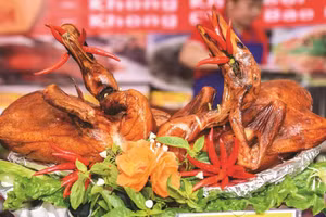 Vịt quay lá mác mật Món ngon trứ danh của xứ Lạng