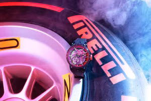 Roger Dubuis Excalibur Spider Pirelli: Chiếc đồng hồ của nhà vô địch