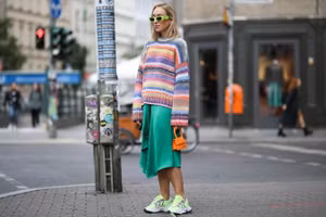 Mix & match đa phong cách cùng áo len ấm áp cho mùa thu đông