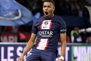 Kylian Mbappé hiện là cầu thủ bóng đá được trả lương cao nhất năm 2022