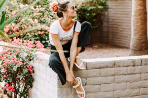 4 kiểu giày sandals cho ngày hè năng động