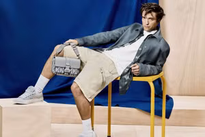 Robert Pattinson đại sứ Dior xuất hiện trong chiến dịch Xuân Hè 2023