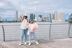 Singapore bỏ mọi biện pháp phòng dịch với du khách