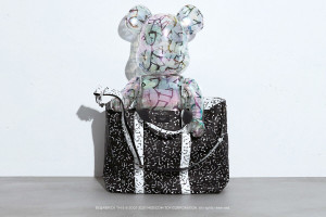 Jimmy Choo hợp tác cùng Eric Haze và Poggy trong BST BE＠RBRICK