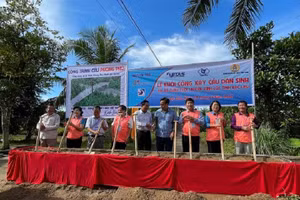 Ngành Dệt May ấm áp với chương trình “Hạnh phúc là sẻ chia” tại Bạc Liêu