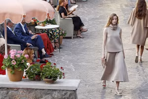 Max Mara - Resort 2022 collection: Phong vị mùa xuân