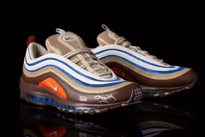 Nike Air Max 97 của Eminem được bán lại với giá 1,2 tỷ đồng