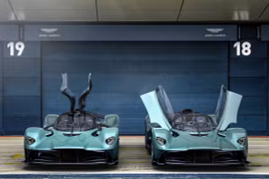 Siêu phẩm Aston Martin Valkyrie được sản xuất với số lượng giới hạn