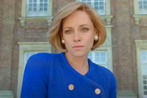 Trailer Spencer chính thức hé lộ nhiều phân đoạn bi kịch trước ngày ly hôn của công nương Diana