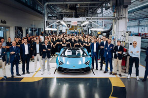 Chiếc Lamborghini Aventador cuối cùng chính thức xuất xưởng