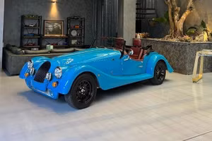 Cường "đô la" lại tậu thêm “xế độc” Morgan Plus Four