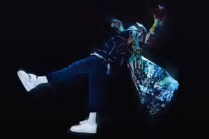 G-DRAGON tái xuất quảng bá mẫu giày Peaceminusone X NIKE Kwondo 1