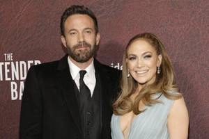 Jennifer Lopez và Ben Affleck “mạnh tay” chi 50 triệu USD cho một khu bất động sản tại Los Angeles