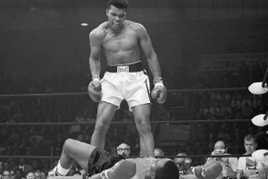 Các bức tranh do Muhammad Ali vẽ được bán với giá hơn 21 tỷ VNĐ