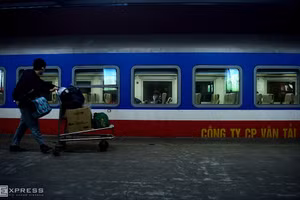 Tàu Bắc - Nam là 'cách tốt nhất khám phá Việt Nam'