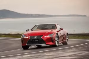 Lexus LC500h đã qua sử dụng có giá hơn 8 tỷ đồng