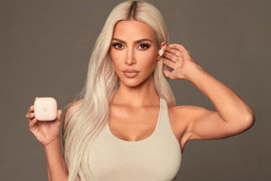 Kim Kardashian hợp tác cùng Beats ra mắt thiết kế tai nghe không dây mới