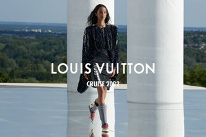 BST Louis Vuitton Cruise 2022 - hơi thở nghệ thuật đậm dấu ấn phong cách futuristic