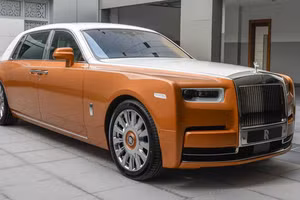 Rolls-Royce Phantom VIII Privacy Suite - Nội thất 2 ngăn siêu độc phục vụ đại gia Việt