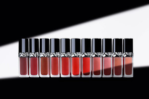 Rouge Dior Forever Liquid - Dòng son kem siêu lì, chống đổi màu của Dior