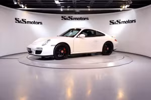 Porsche 911 Carrera GTS thế hệ mới đầu tiên lộ diện ở Việt Nam