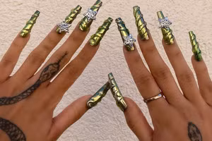 Xu hướng Nail Art: Móng mắt mèo