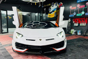 Lamborghini Aventador Roadster độ thành phiên bản giới hạn SVJ đầu tiên tại Việt Nam